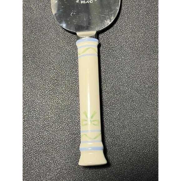 Royal Tara Ireland 1980s “Laura” Floral Bone China Cake Platter & Steel Server - Picture 14 of 16